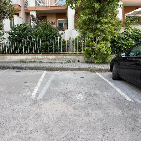 Nonno Angelo - 4 Bedrooms With Free Parking & Seaview Balcony Sorrento Exterior photo