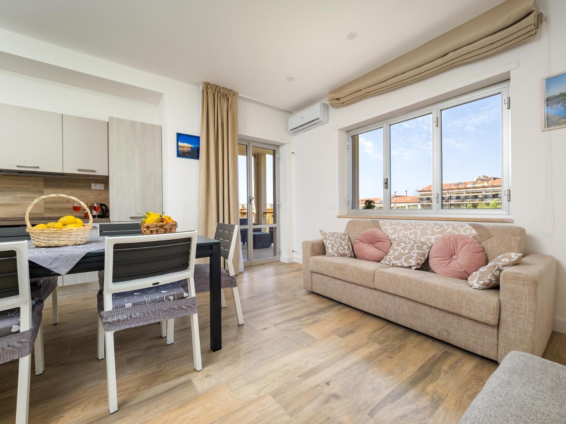 Nonno Angelo - 4 Bedrooms With Free Parking & Seaview Balcony Sorrento Exterior photo