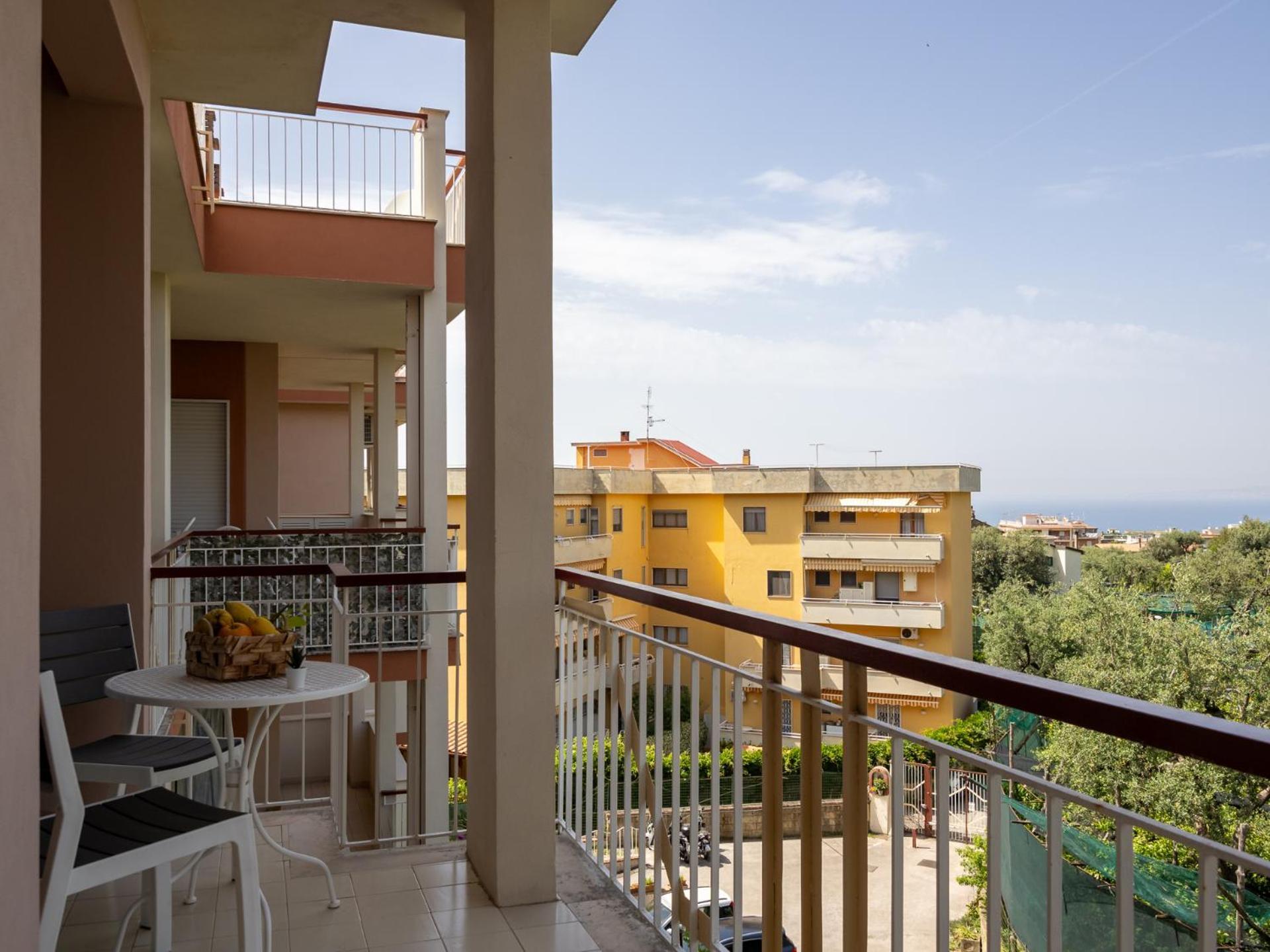 Nonno Angelo - 4 Bedrooms With Free Parking & Seaview Balcony Sorrento Exterior photo